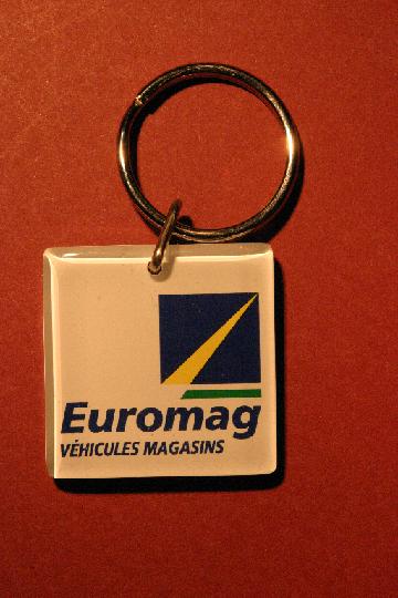 Vehicule_Magasin_EUROMAG.JPG