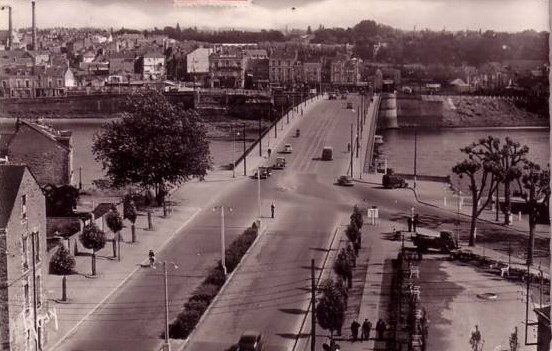 Nantes_Le pont et quartier de Pirmil.jpg