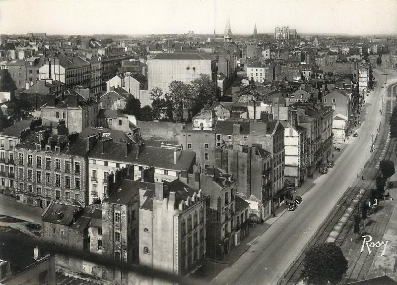 Nantes_le-Quai_de_la_Fosse.jpg