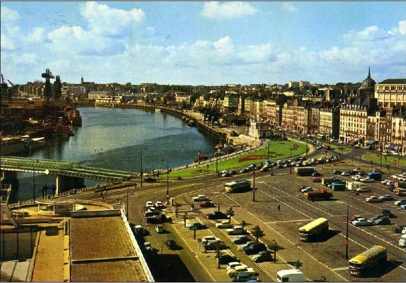 Nantes_le_ quai_ de_ la_Fosse.jpg