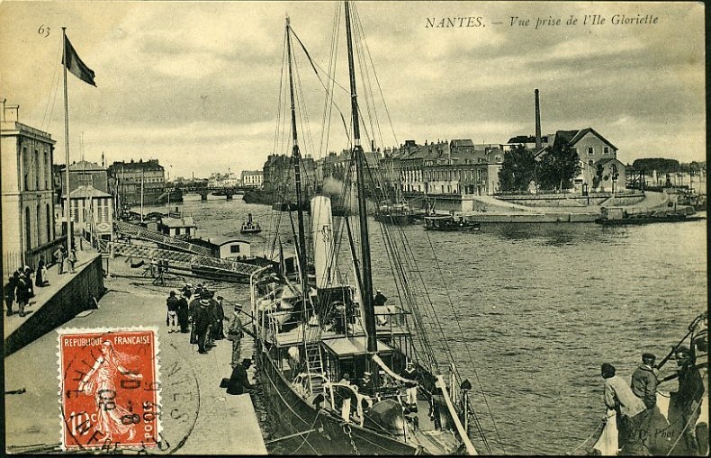 Nantes_Vue_Prise_de_l-ile_Gloriette.jpg