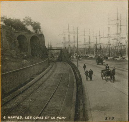 Nantes_les_quais_le_port.jpg