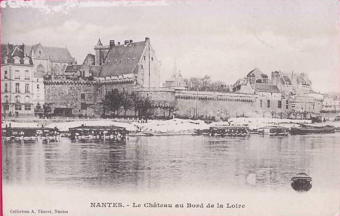 Nantes_Le_Chateau_au_Bord_de_la_Loire.jpg