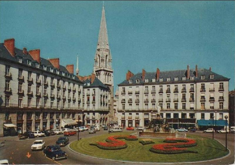 Nantes_La_Place_Royale.JPG