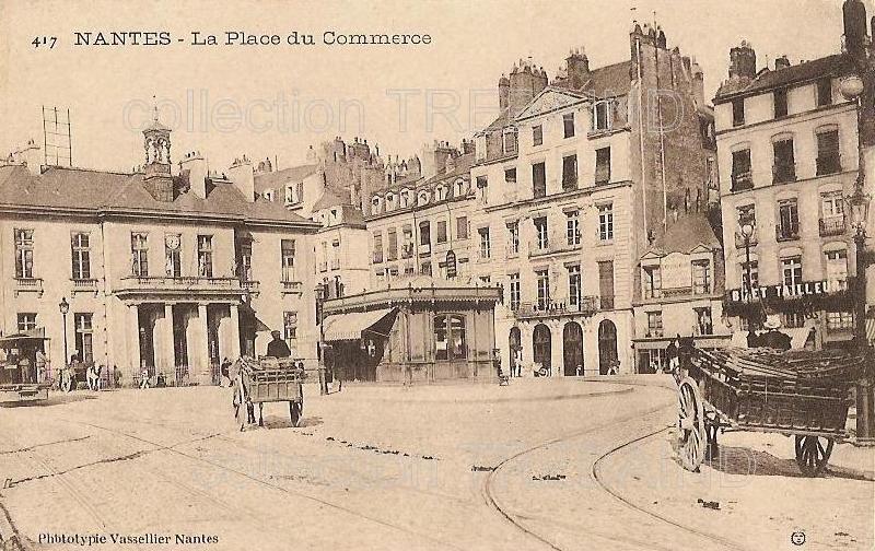 Nantes_La_Place_du_Commerce_et_la_Bourse_0.jpg