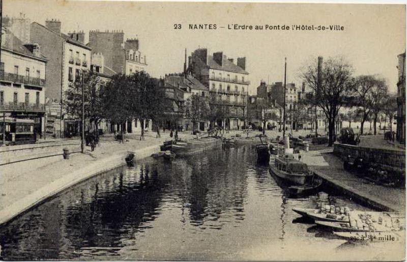 Nantes_L-Erdre_au_Pont_de_l-hotel _de_ville_sjp.jpg